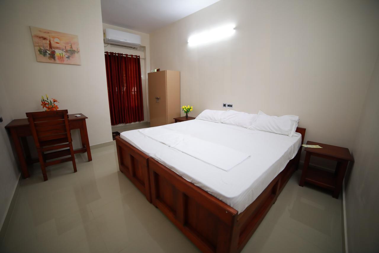 Indeevaram Residency Thiruvananthapuram Exteriör bild